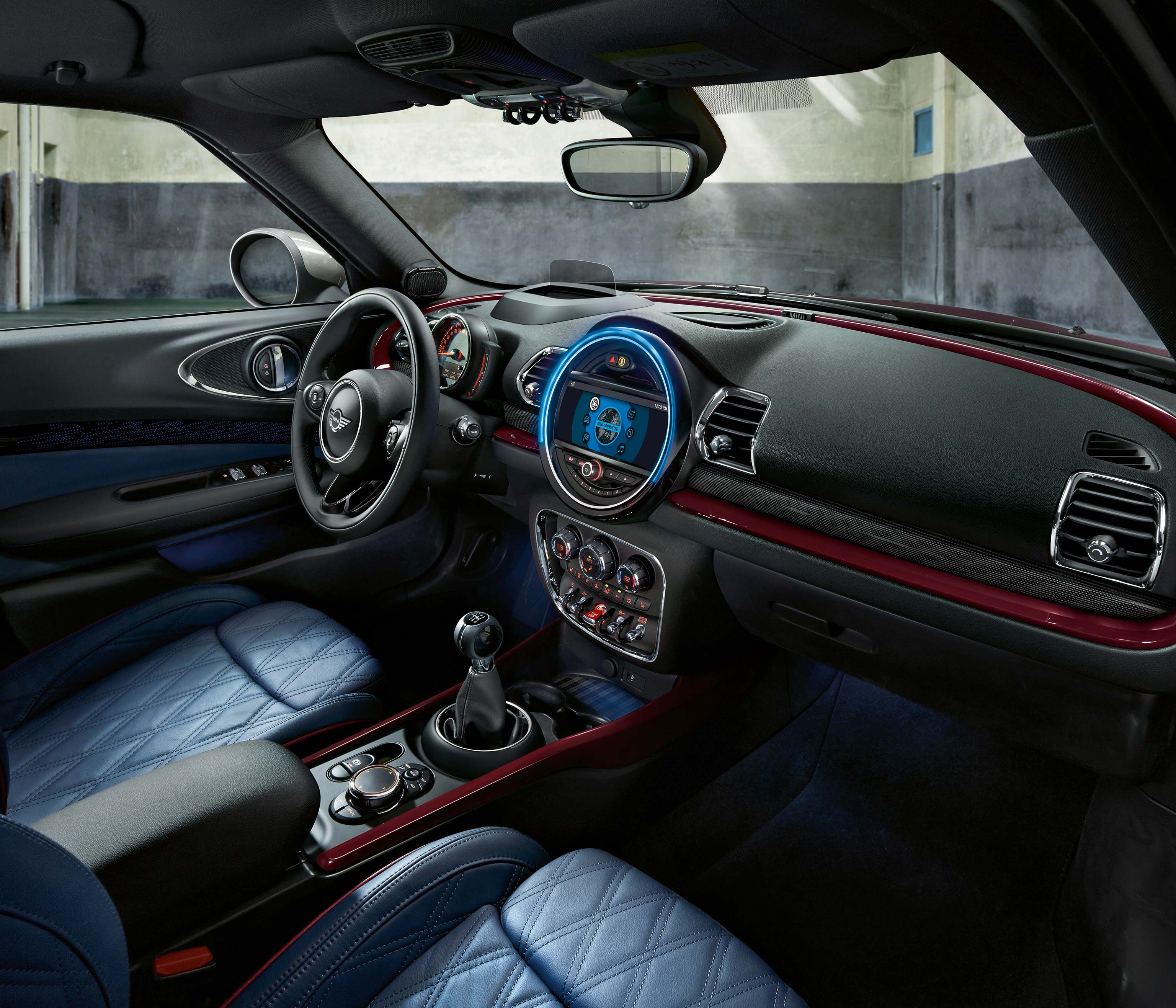 MINI CLUBMAN – תא נוסעים